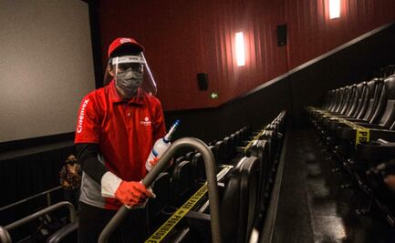 Reabren mañana más de mil salas de cine en México