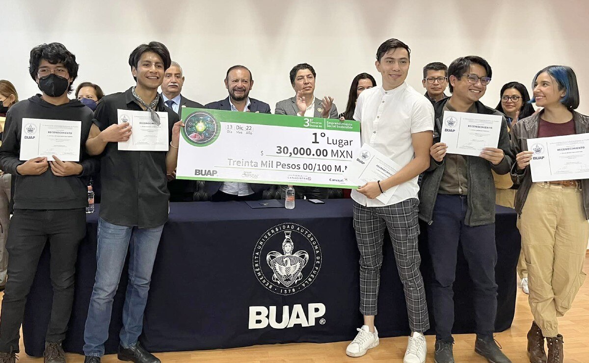 Los tres primeros lugares fueron para “Proyecto Agave”, “CBP Parts” y “Bovinebites” | Foto: BUAP