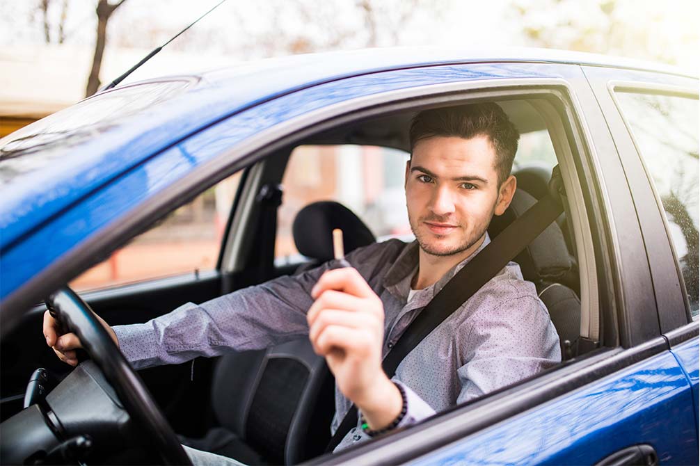 Además de ser un requisito legal, la licencia de conducir desempeña un papel vital en la seguridad vial, ya que garantiza que el conductor ha cumplido con los requisitos necesarios para operar un vehículo de manera responsable y segura.

Foto: Producción El Universal Puebla