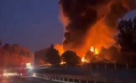 Así fue el incendio de una pipa en la autopista México-Puebla
