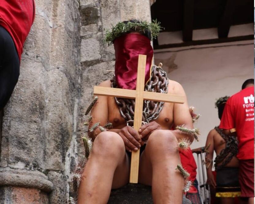 Los engrillados de Atlixco es una de las tradiciones de Semana Santa más curiosas de Puebla | Foto: Facebook Ayuntamiento Atlixco