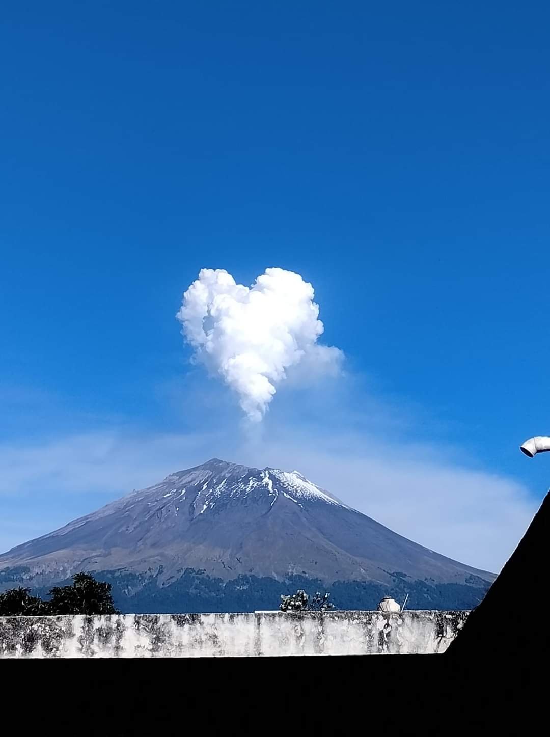 Fumarola volcán Popocatépetl el universal puebla I Redes sociales