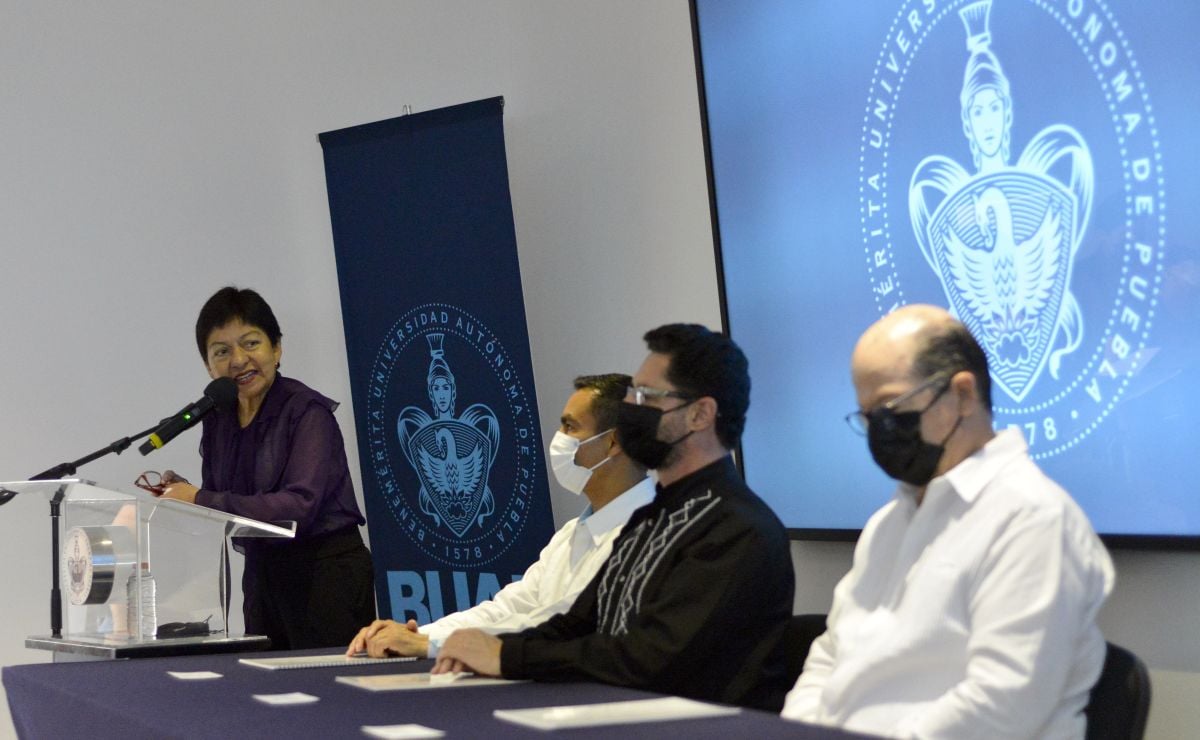 Rectora de la BUAP Lilia Cedillo reconoce a la Facultad de Ciencias Políticas y Sociales