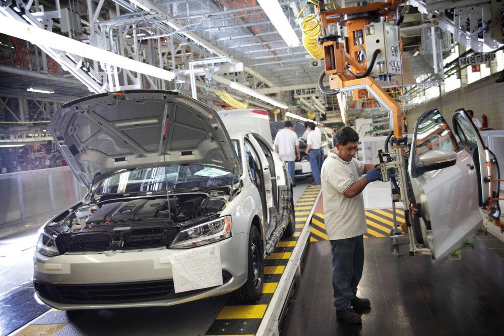 ¿Cuántos autos se arman en la planta de Volkswagen cada hora?