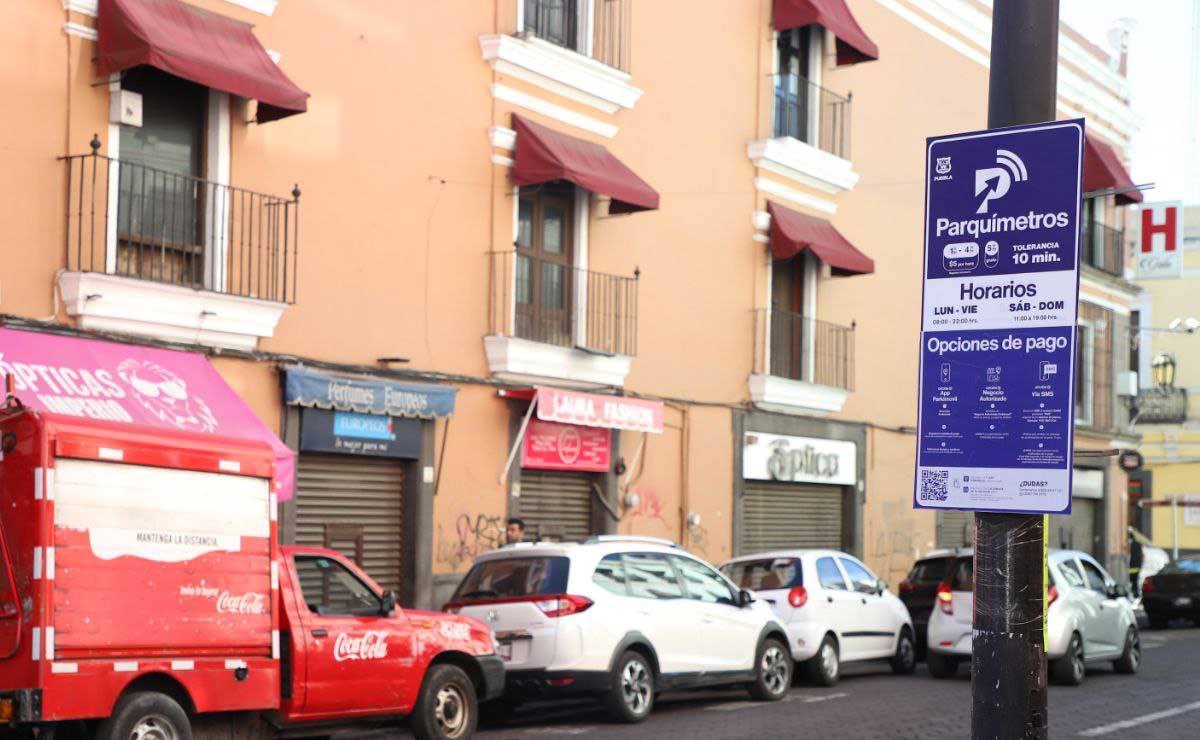 Van tres amparos contra "arañas" de parquímetros en Puebla