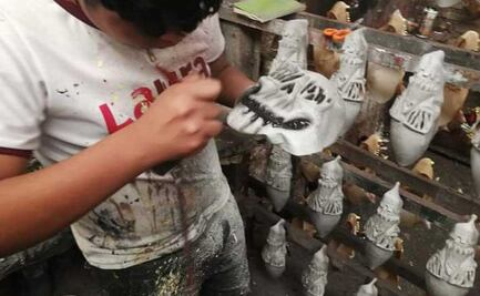 Monstermanía, la fábrica de máscaras de terror de Yehualtepec
