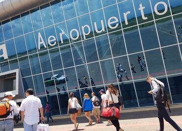 ¿Cómo llegar del Aeropuerto Internacional de Puebla al Centro Histórico? Esta es la opción más barata