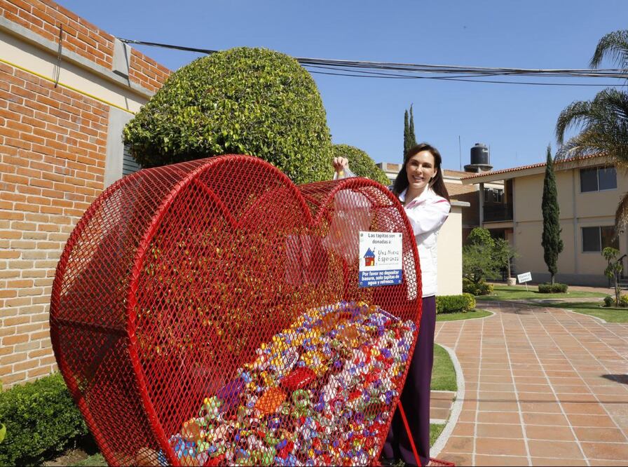 El SMDIF firmó un convenio para aumentar la recolección de tapitas