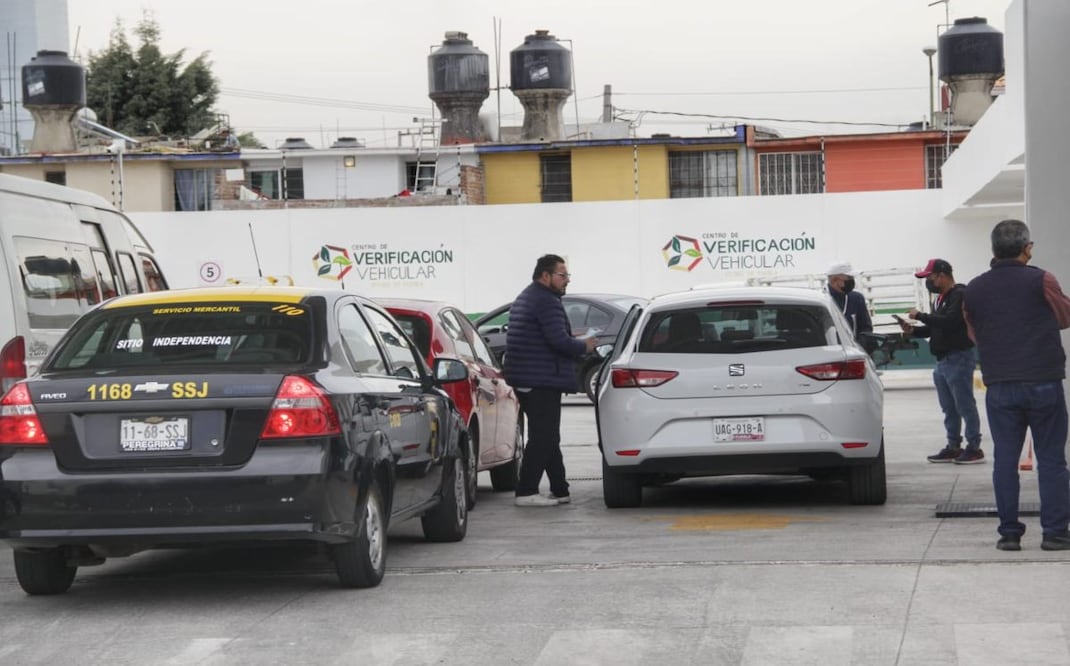 De esta manera, se asegura que los vehículos circulen de acuerdo con las normativas medioambientales y de seguridad, contribuyendo así a la protección del medio ambiente y el bienestar de la comunidad.

Foto: Producción El Universal Puebla