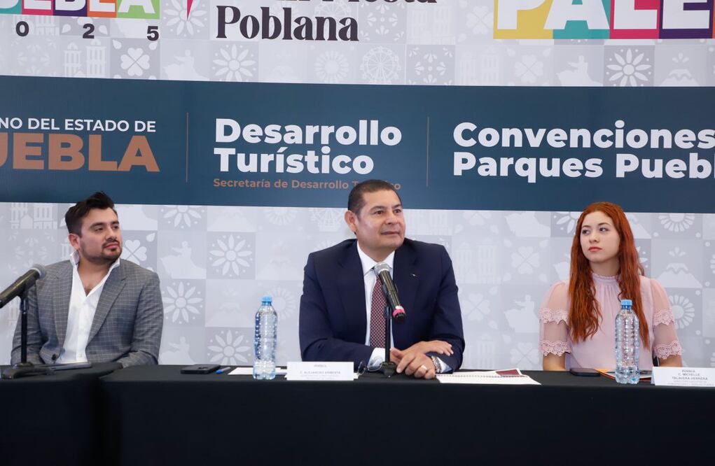 Armenta encabezó la presentación de la cartelera del Palenque de la Feria de Puebla | Fotos: Gobierno del Estado de Puebla