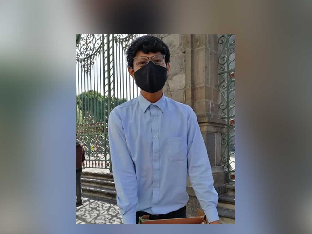 ¡Ayuda a Isaac! Vendía dulces para poder estudiar en la BUAP, ahora tiene cáncer