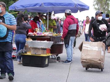 Inédito: ambulantes aceptan desalojar la 5 de Mayo
