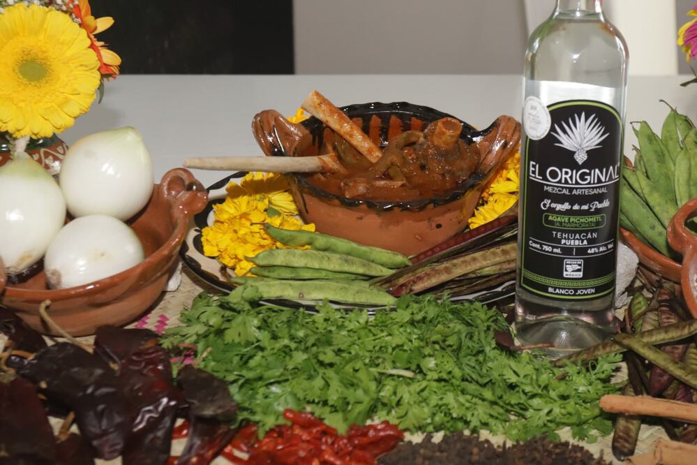 Desde Tehuacán invitaron a disfrutar del  Festival de Mole de Caderas en Puebla | Agencia Es Imagen para El Universal Puebla