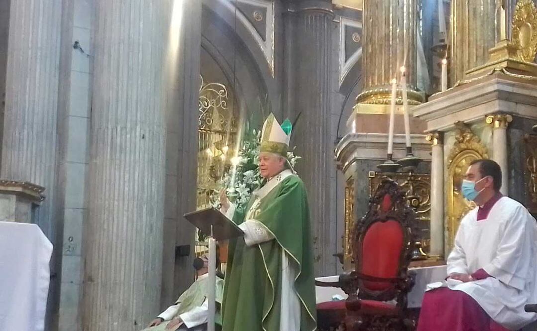 En las misas dominicales se abordó el tema de la libertad de expresión y la peligrosa labor de los periodistas | Foto: El Universal Puebla