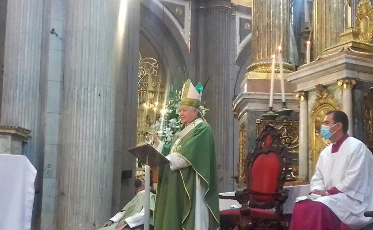 En las misas dominicales se abordó el tema de la libertad de expresión y la peligrosa labor de los periodistas | Foto: El Universal Puebla