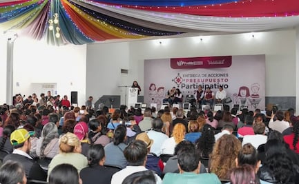 Pepe Chedraui entrega apoyos a 13 unidades habitaciones y un barrio fundacional