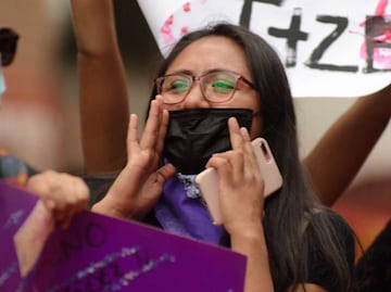 Celebran activistas primera vinculación por violencia vicaria en Puebla