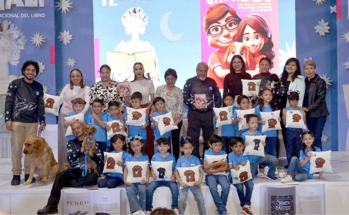 La presentación de libro se realizó en la Feria Nacional del Libro 2025 | Foto: Buap