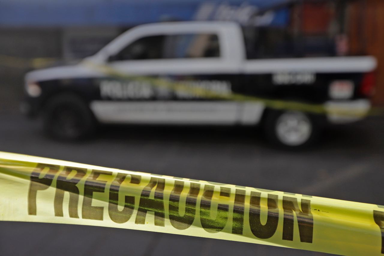 En Tecamachalco hallan cadáver con heridas de bala y tortura