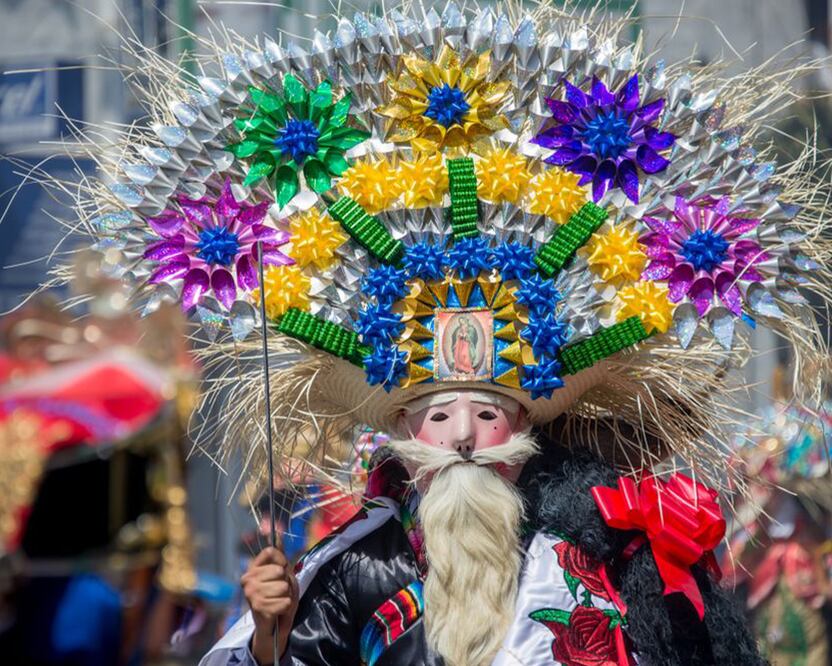Pie de foto: El Carnaval de Huejotzingo recibe año con año a cerca de 80 mil visitantes |Foto: Matador Network