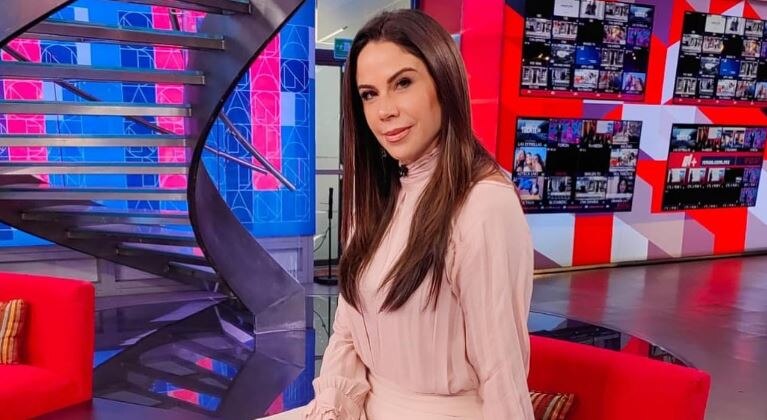 Hace unas semanas, en medio de rumores sobre la posible salida de Ciro Gómez Leyva de Imagen Televisión, el nombre de Paola Rojas apareció como una de las opciones que la empresa está considerando para renovar su talento en el departamento de Noticias. 

Foto: Producción El Universal Puebla