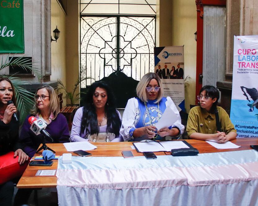 Organizaciones de la comunidad transgénero dieron una conferencia de prensa sobre la Ley Agnes | Foto: Agencia Es Imagen para El Universal Puebla