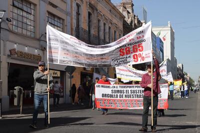 Tras advertencia de las autoridades, fracasa paro de labores del transporte público en Puebla