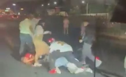 Se arma tremenda golpiza en plena autopista México-Puebla  