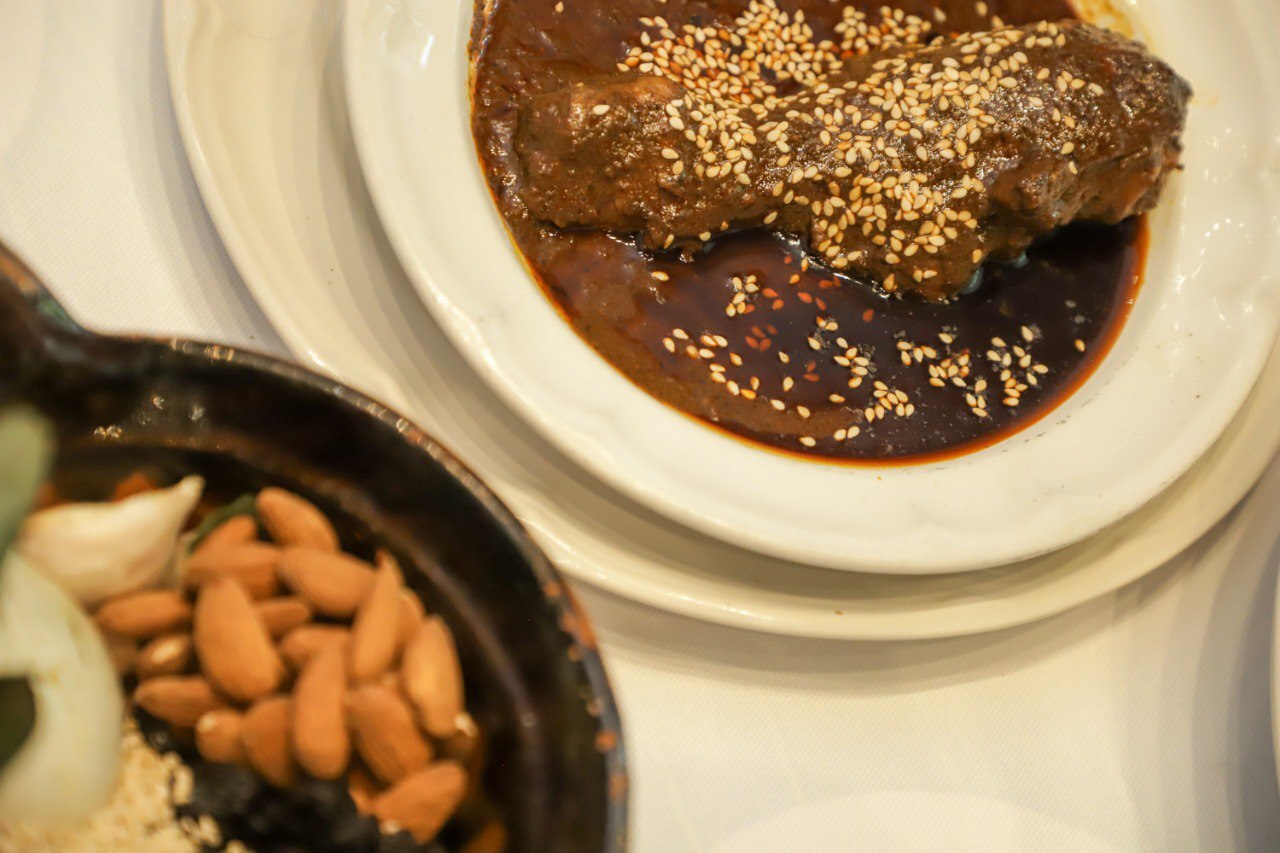 El mejor mole poblano se come en el Caribe dice la famosa guía gastronómica | EsImagen