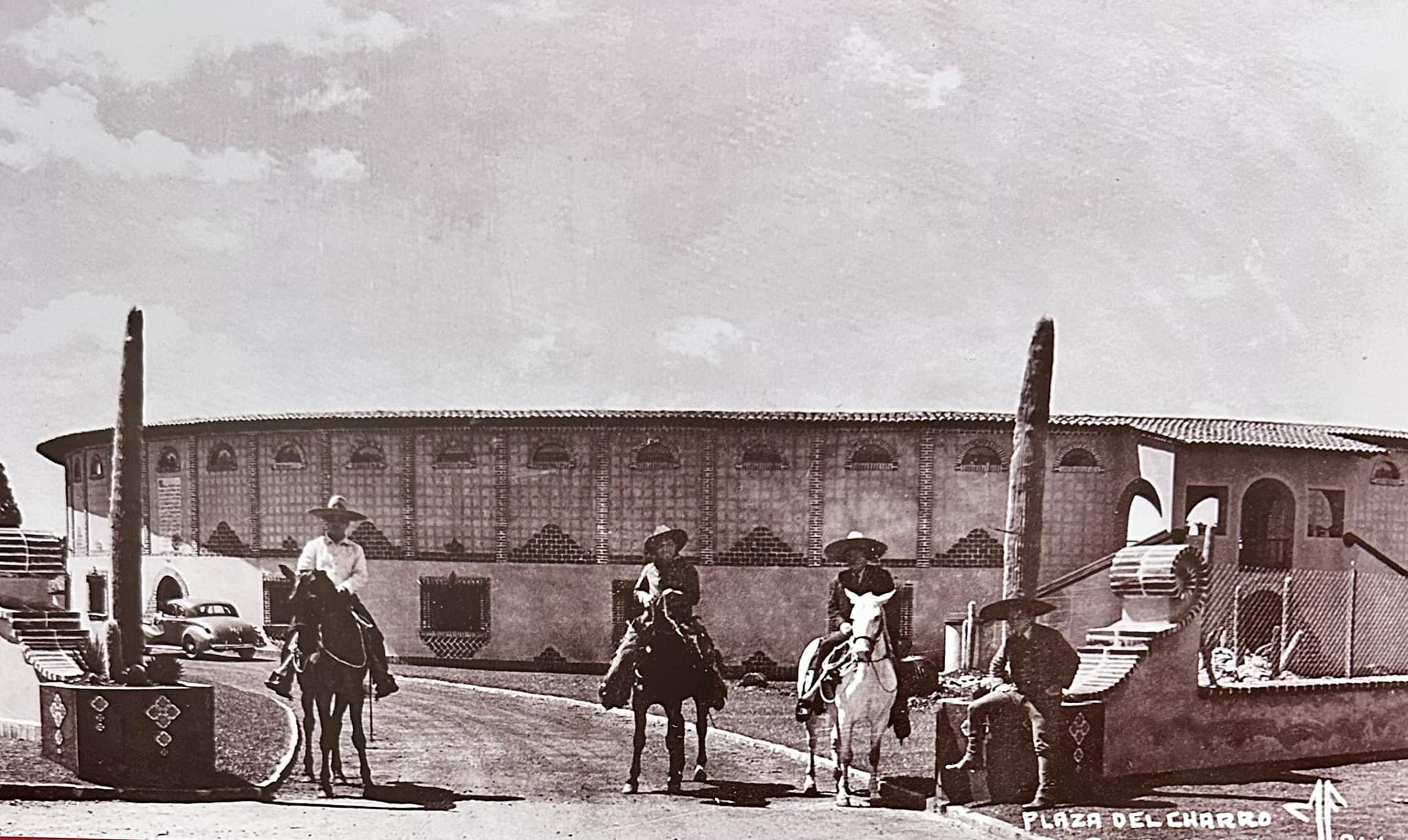 Foto: Puebla Antigua - Plaza del Charro