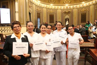 Congreso del Estado reconoce a médicos del ISSSTEP por su labor durante el Covid-19