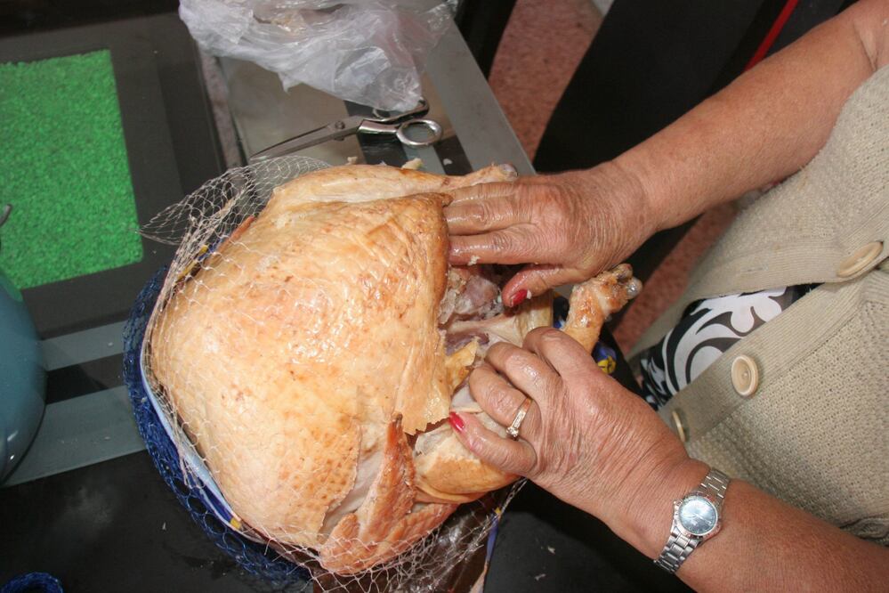 El pavo horneado es un platillo recurrente de las cenas de Navidad. Foto: Cuartoscuro
