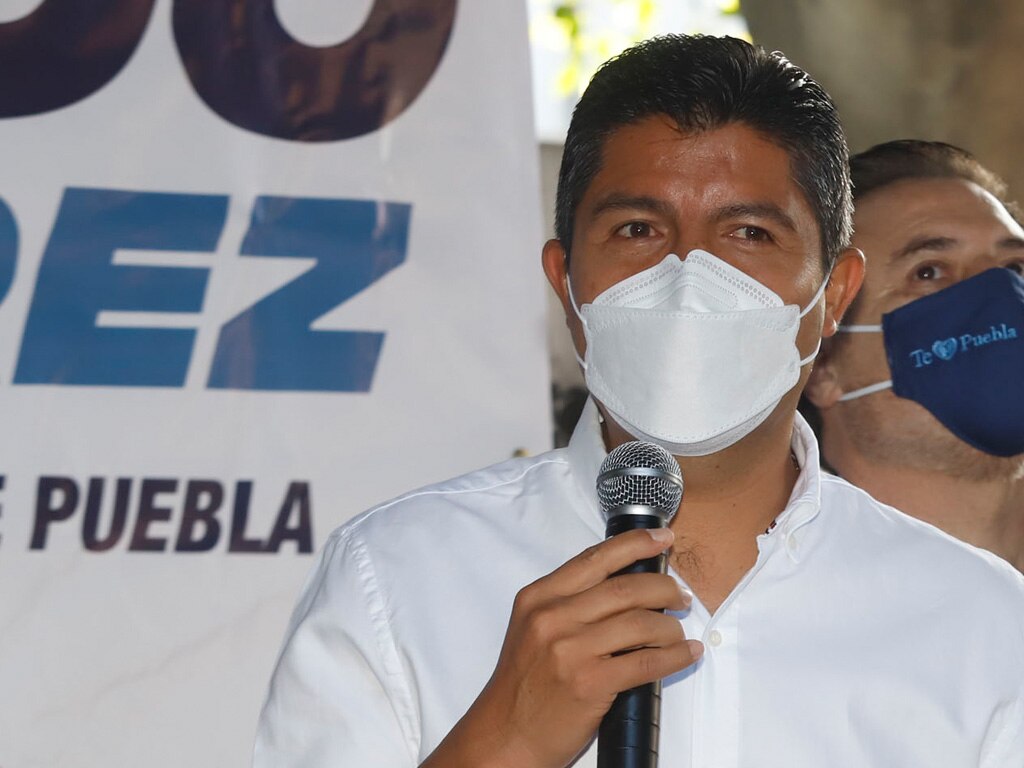 Acusa Lalo Rivera que falta de autoridad propició cobros de piso en el Centro Histórico de Puebla