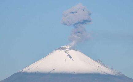POPOCATÉPETL EXHALA CENIZA