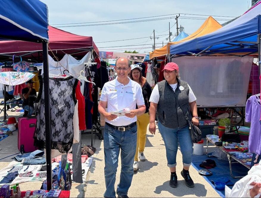 Ale Cañedo recorrió el mercado de San Pablo Xochimehuacán /Foto Especial