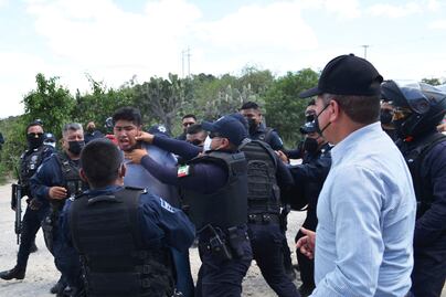 Desalojan y detienen a 20 personas que bloqueaban el relleno sanitario de Tehuacán
