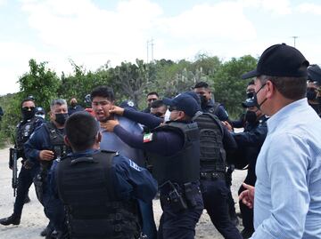 Desalojan y detienen a 20 personas que bloqueaban el relleno sanitario de Tehuacán