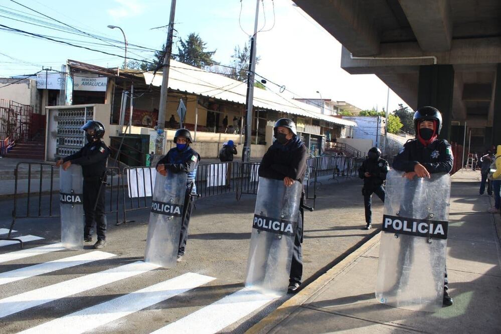 Policía Municipal resguarda inmediaciones del mercado Amalucan