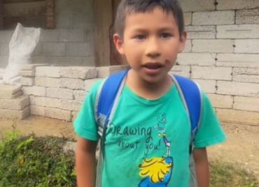 Guía turístico de 7 años de edad sorprende a turistas por la promoción que hace de Cuetzalan