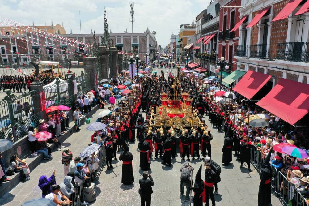 Este día se llevó a cabo con una gran devoción la 31 edición de la Procesión de Viernes Santo en Puebla | foto: agencia Es Imagen para El Universal Puebla