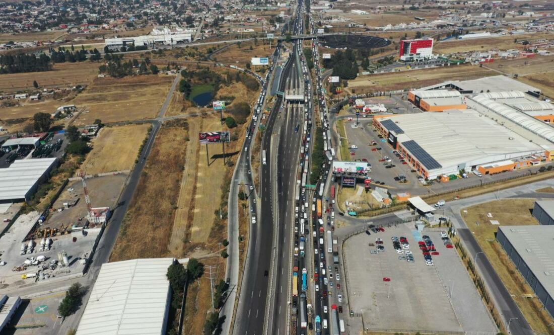 A lo largo de la autopista México-Puebla hay varios restaurantes para comer | Foto: EsImagen