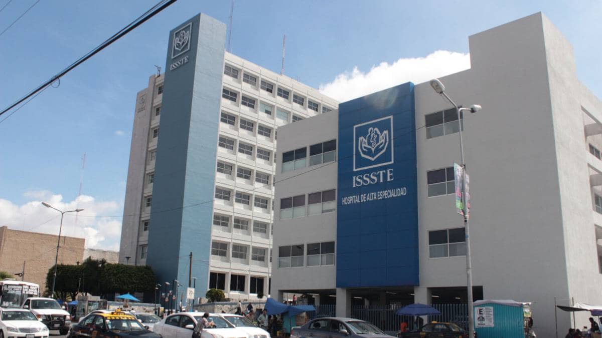 Por otro lado, los pensionados a través de una Administradora de Fondos para el Retiro (Afore) deben consultar el calendario de su institución, ya que la fecha de depósito puede variar según su propio cronograma. 

Foto: Producción El Universal Puebla