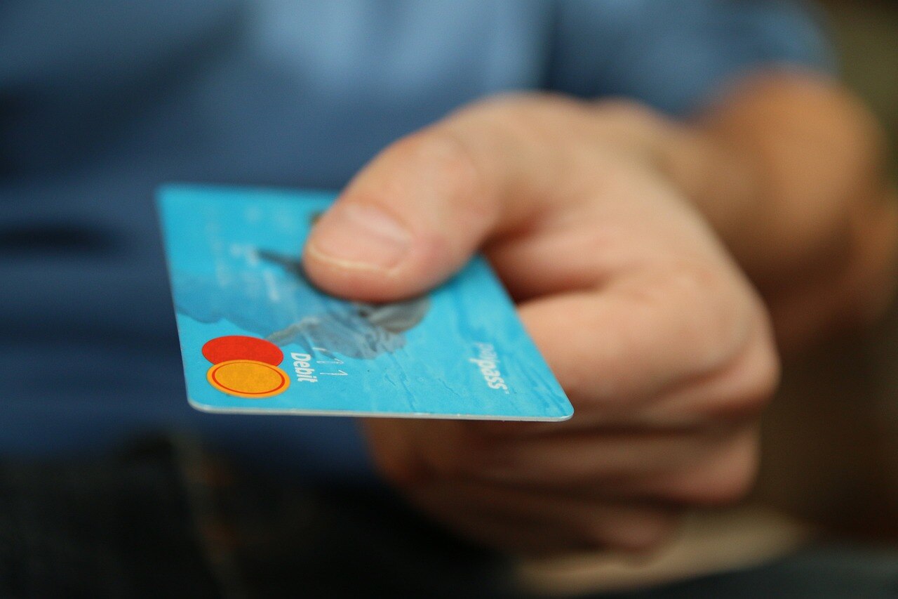 Cambio de tarjeta a domicilio, la nueva modalidad de fraude bancario