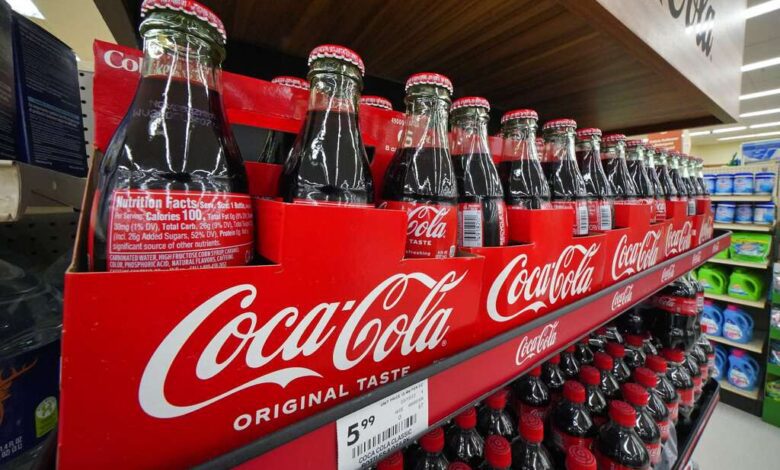 El alto contenido de azúcar y los aditivos de la Coca-Cola pueden afectar la salud gastrointestinal, contribuyendo a problemas como acidez estomacal, indigestión y posiblemente síndrome del intestino irritable en personas sensibles.

Foto: Producción El Universal Puebla