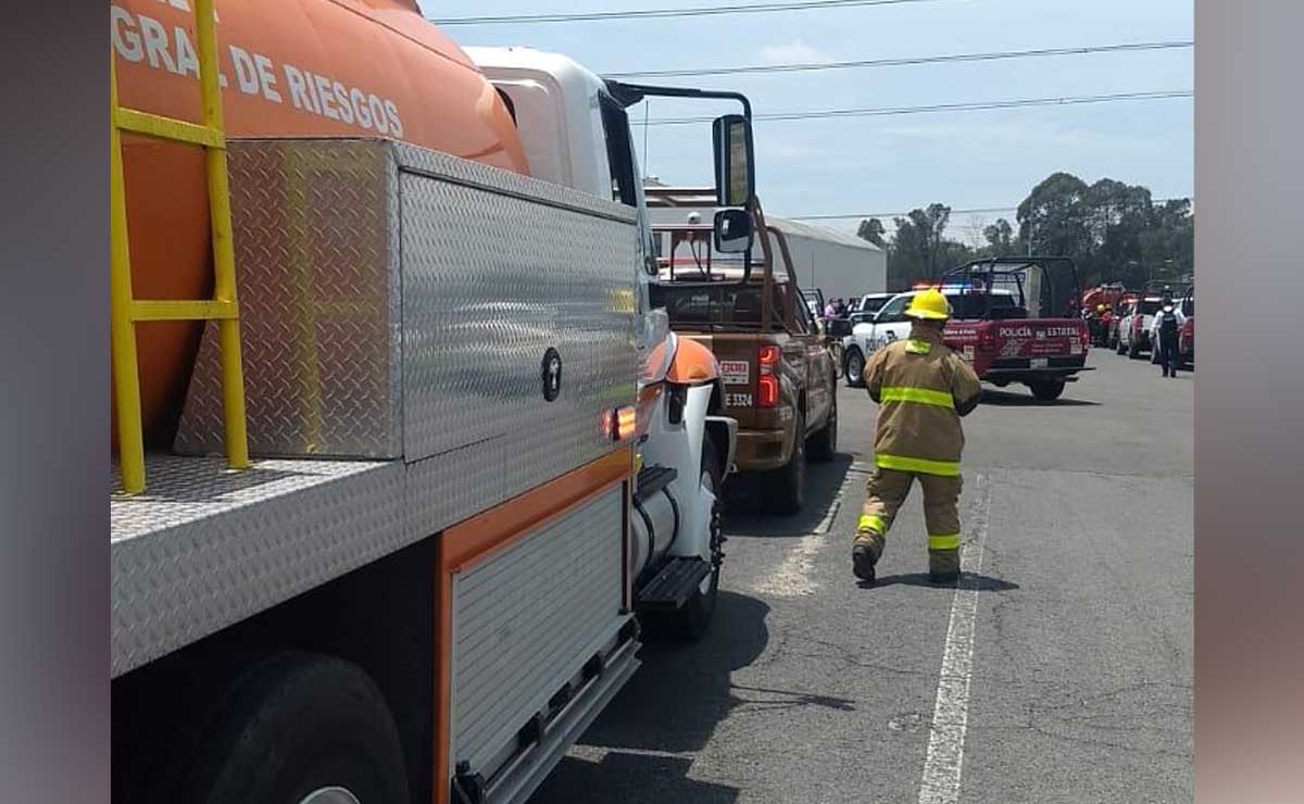 Explosión de toma clandestina de gas LP por la Volkswagen deja al menos cinco heridos