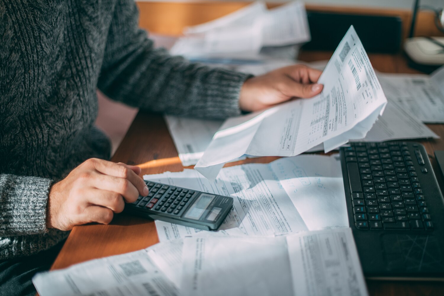 Esta modificación no solo simplifica la contabilidad para estos contribuyentes, sino que también facilita el cumplimiento de sus responsabilidades fiscales, permitiéndoles gestionar sus obligaciones de manera más eficiente.

Foto: Producción El Universal Puebla