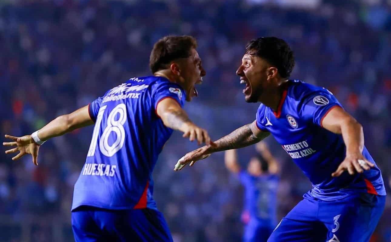 Hasta ahora, se ha consolidado como el mejor equipo en la fase regular del Apertura 2024. Actualmente, ocupa la primera posición de la tabla con 28 puntos, lo que lo coloca como líder en solitario. 


Foto: Producción El Universal Puebla