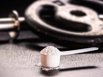 ¿Tomas creatina? Estos son los riesgos al consumirla según especialistas