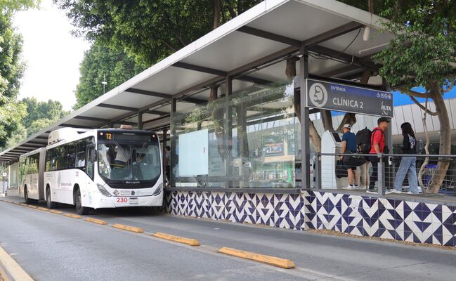 Usuarios ya podrán consumir alimentos y bebidas en paraderos y camiones de RUTA