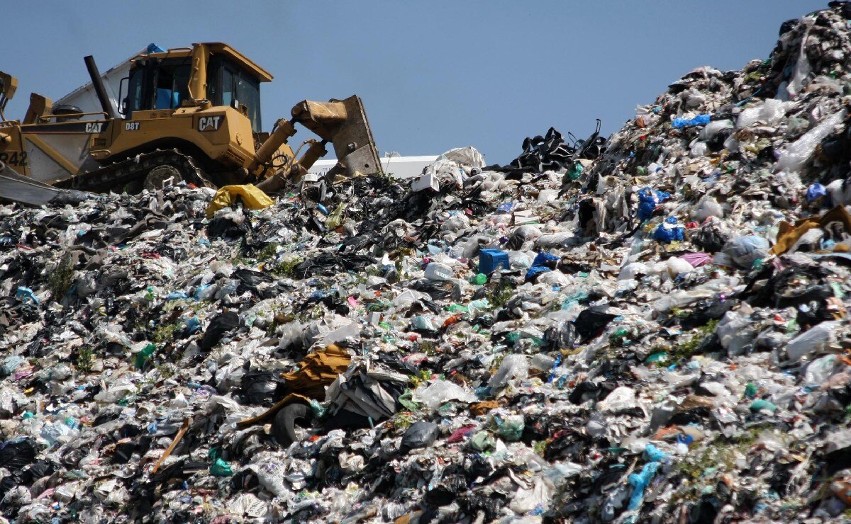 Ayuntamiento de Chalchicomula cobra por recibir basura foránea sin invertir en el rubro